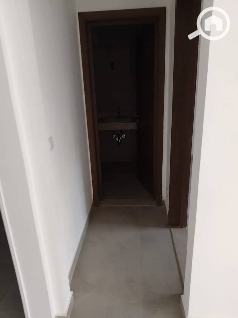 4 1000418734. jpg