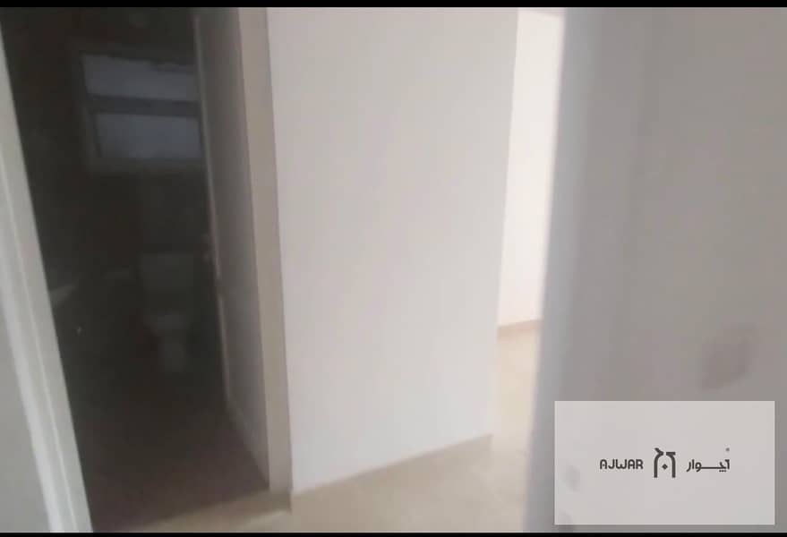 3 96b90137-5aa0-4c58-b014-5ff7a89d4685. jpeg