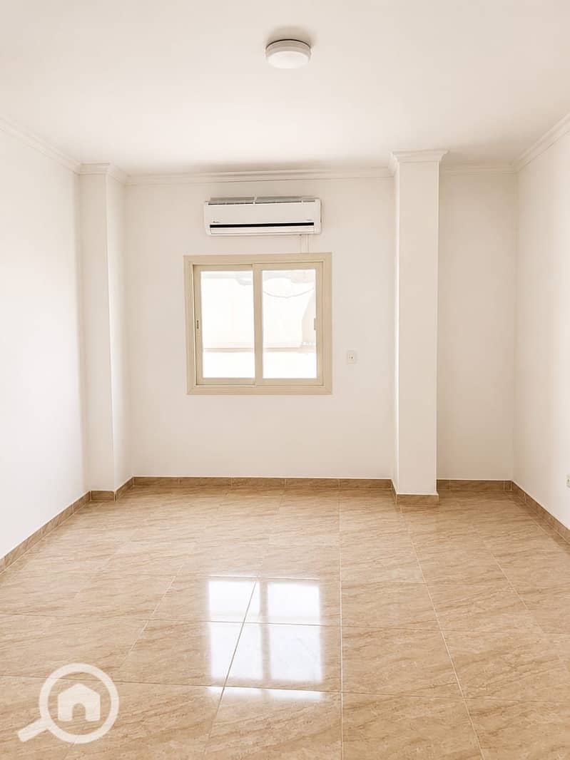 2 1000736268. jpg