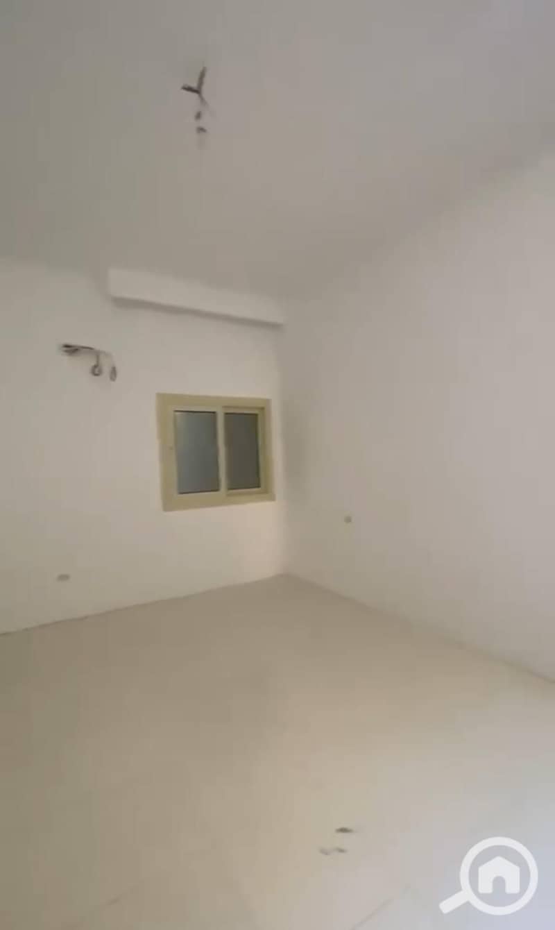 5 1001209887. jpg