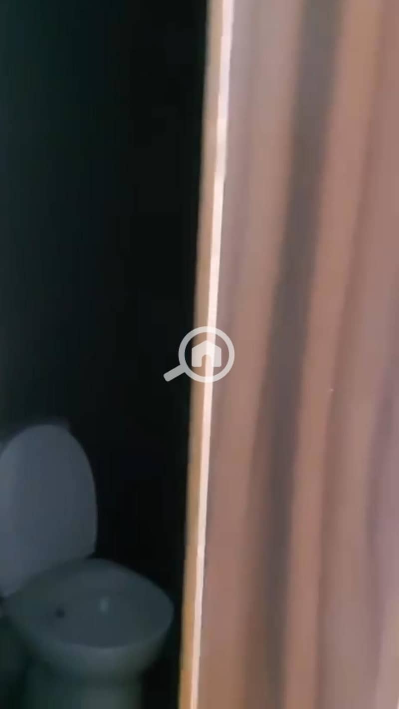 8 1001211733. jpg