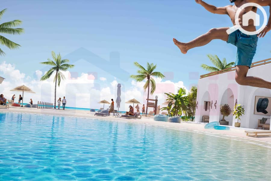 20 CAM09-Cabanas to pool. jpg