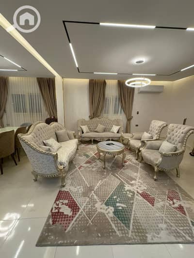فلیٹ 4 غرف نوم للايجار في 6 اكتوبر، الجيزة - IMG-20260802-WA0035. jpg فلیٹ 4 غرف نوم للايجار في 6 اكتوبر، الجيزة - IMG-20260802-WA0035. jpg
