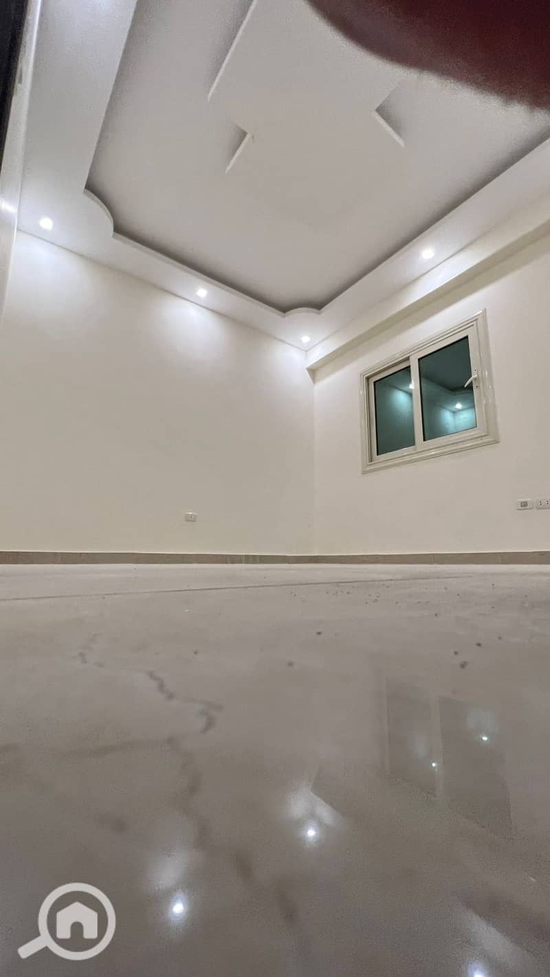 2 1000393966. jpg