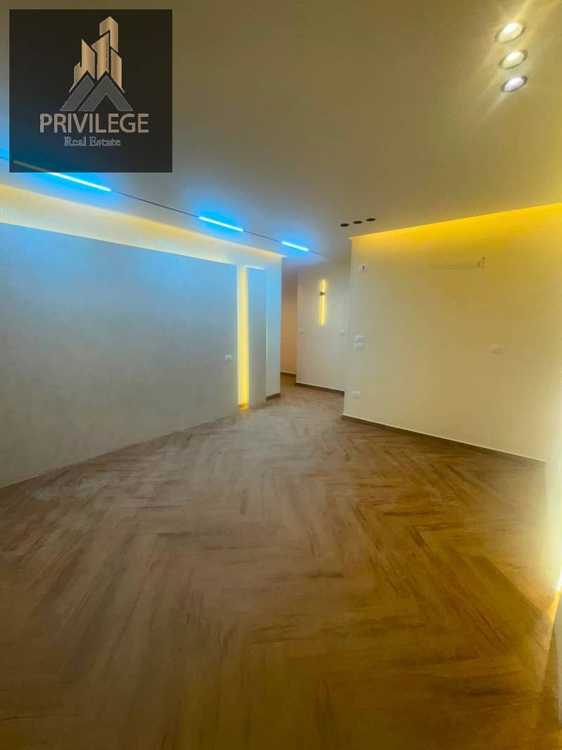 11 1000245618. jpg