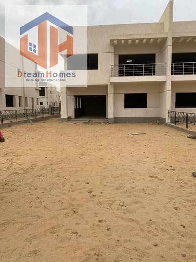 3 Bedroom Twin House for Sale in Madinaty, Cairo - 9c2ce212-b8e9-420f-a998-8a86ac52c5f4. jpg 3 Bedroom Twin House for Sale in Madinaty, Cairo - 9c2ce212-b8e9-420f-a998-8a86ac52c5f4. jpg
