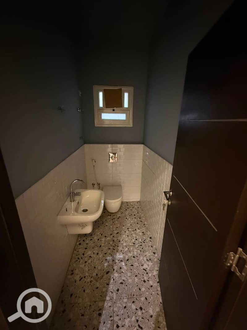 4 139025. jpg