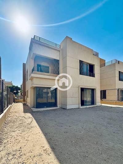 4 Bedroom Villa for Sale in 6th of October, Giza - 602339712_2067076960732068_7338345640315808810_n. jpg 4 Bedroom Villa for Sale in 6th of October, Giza - 602339712_2067076960732068_7338345640315808810_n. jpg