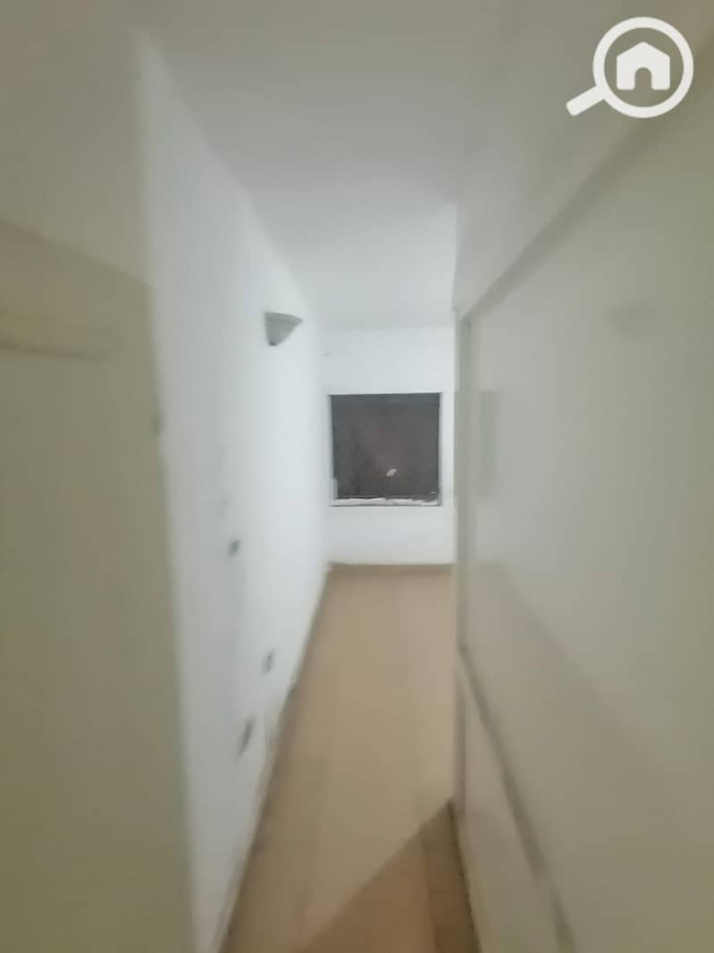 12 23508. jpg