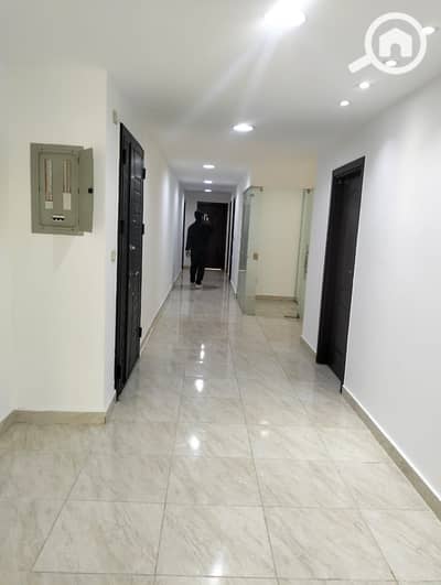 Office for Rent in Heliopolis, Cairo - 867. jpg