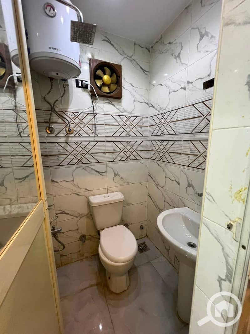 7 1000489836. jpg