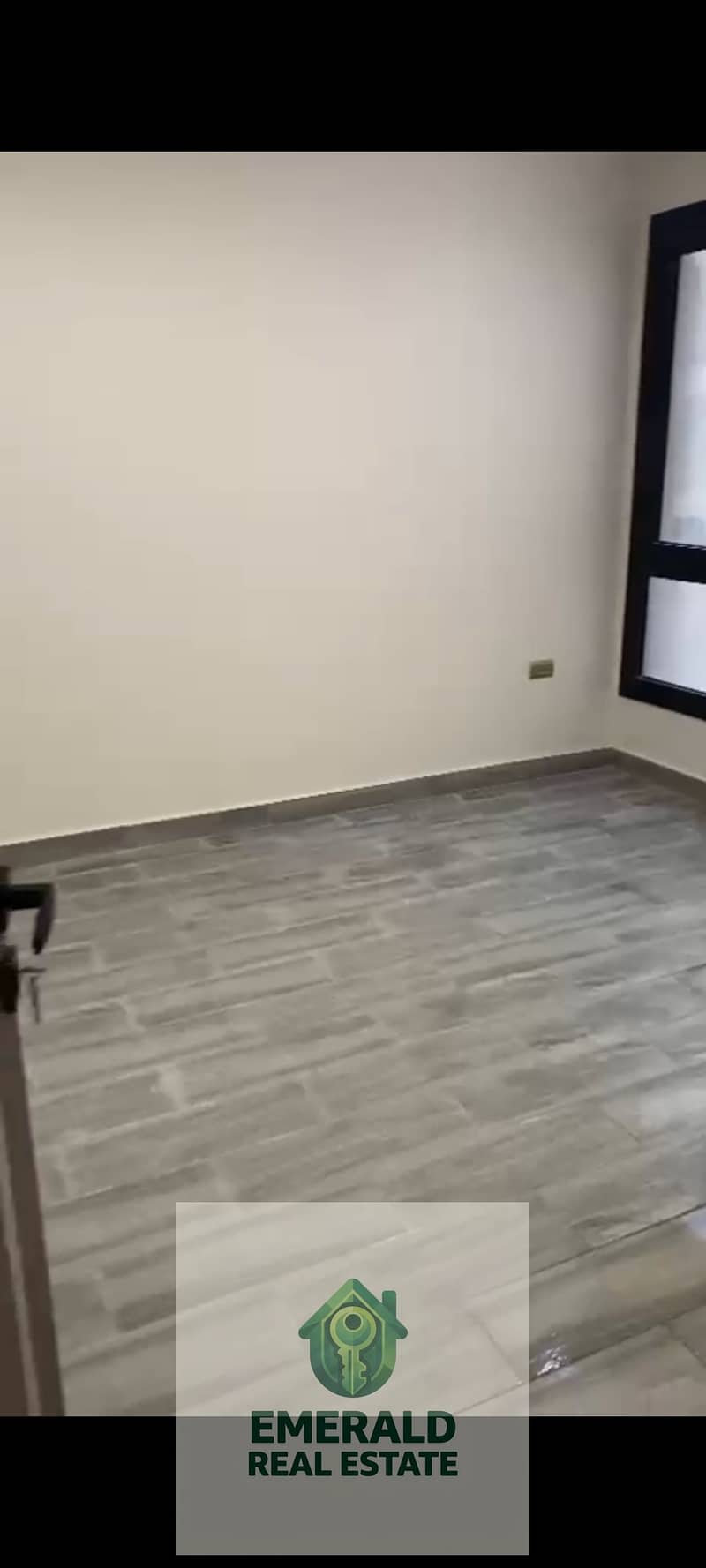 10 1000672909. jpg