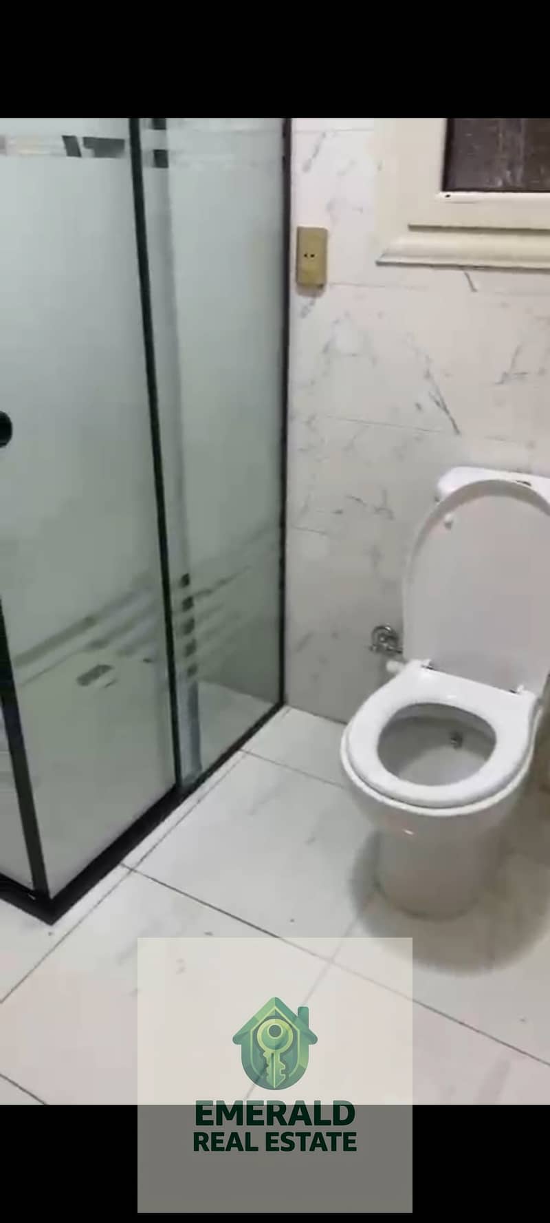 19 1000672923. jpg