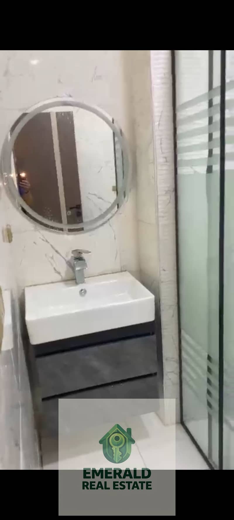 21 1000672925. jpg