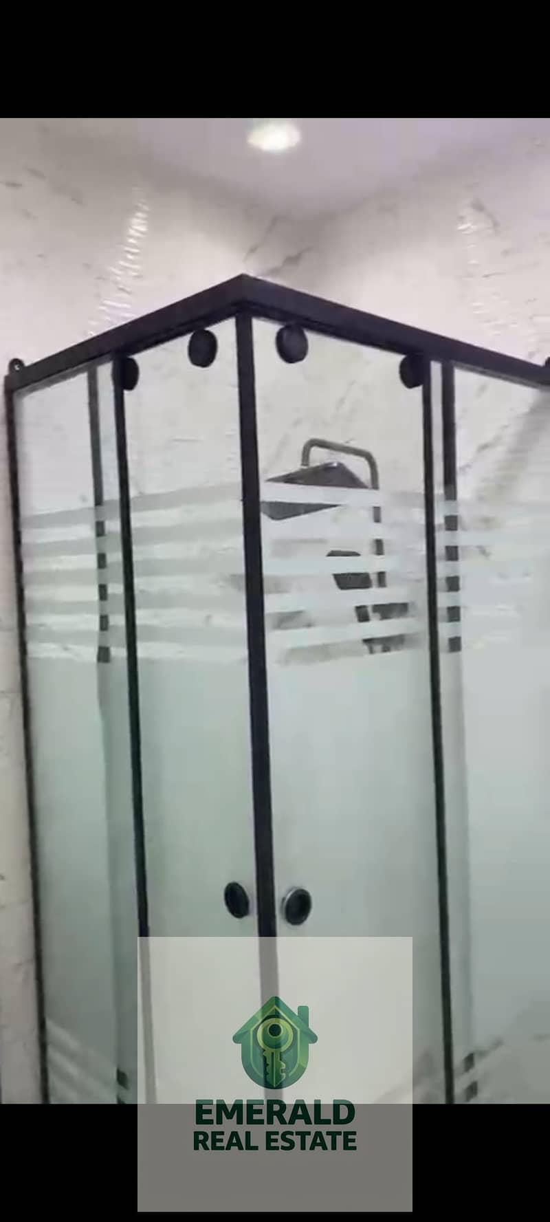 23 1000672926. jpg