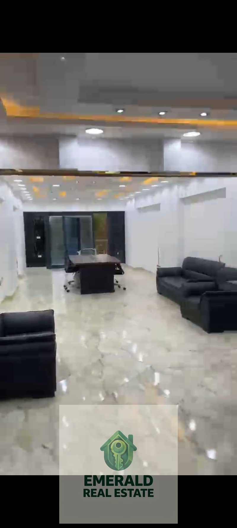 11 1000672986. jpg