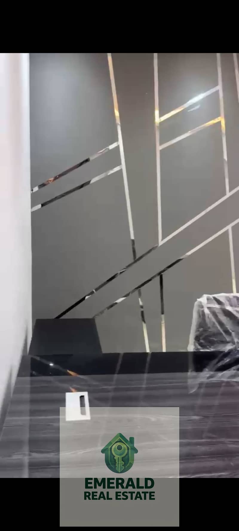 25 1000673013. jpg