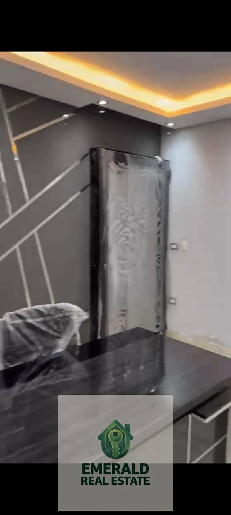 26 1000673012. jpg