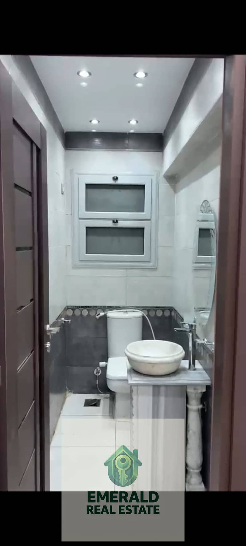 31 1000672990. jpg