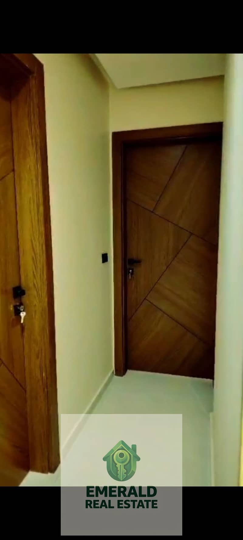 13 1000672945. jpg
