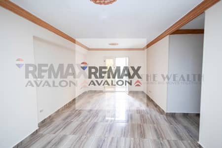 3 Bedroom Apartment for Sale in Gianaclis, Alexandria - 1. jpg