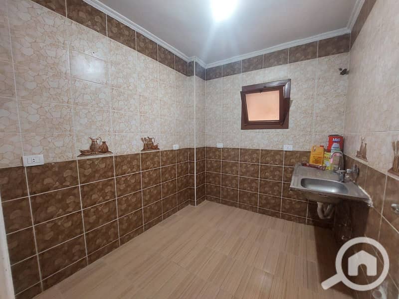 3 f79dd10e-2028-4cb2-8a31-9be37bfc. jpg