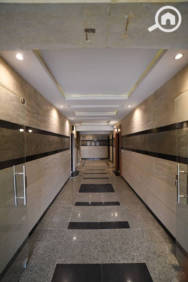 2 6239fe4f-2d40-488c-8046-69e8619a. jpg