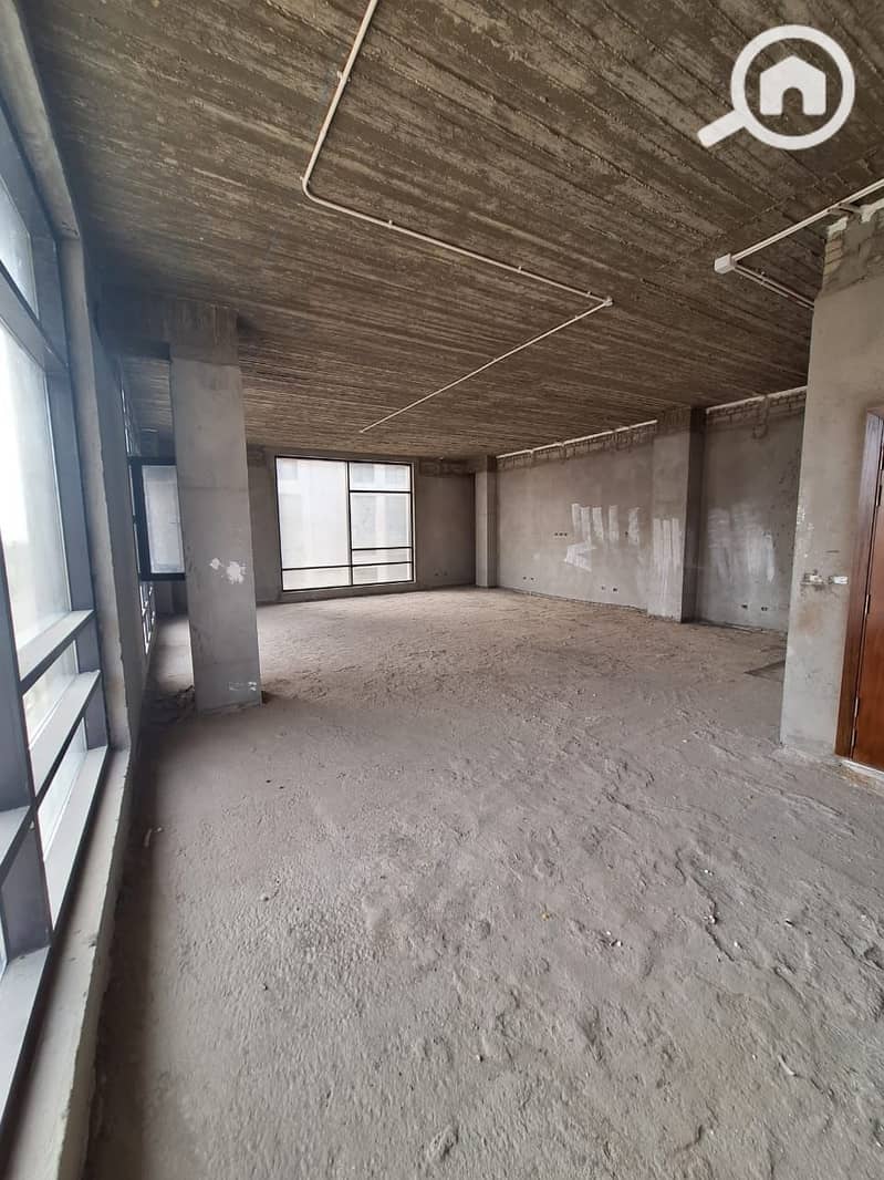 2 WhatsApp Image 2024-11-26 at 5.52. 15 PM. jpeg