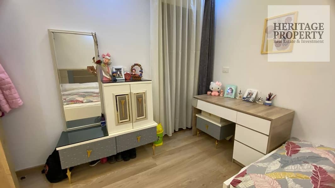 11 b9fe6e3d-a4a2-4eca-86c0-eacda33bed75. jpg