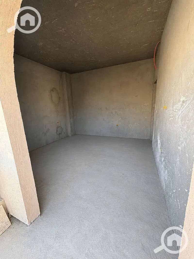 8 Untitled design (10). png