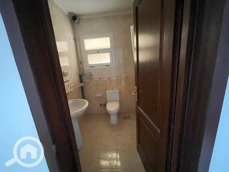 9 1000606454. jpg