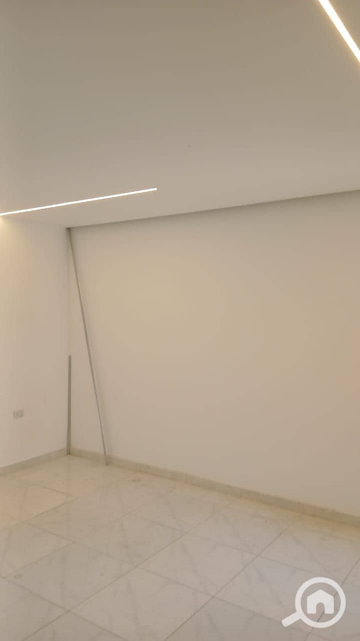 5 d47b66a6-f9ab-4dd1-a20a-1e7b4eb7. jpg