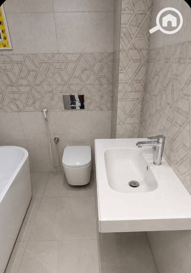 8 8a2709ae-4633-4161-a290-16dec378a4bd. jpg