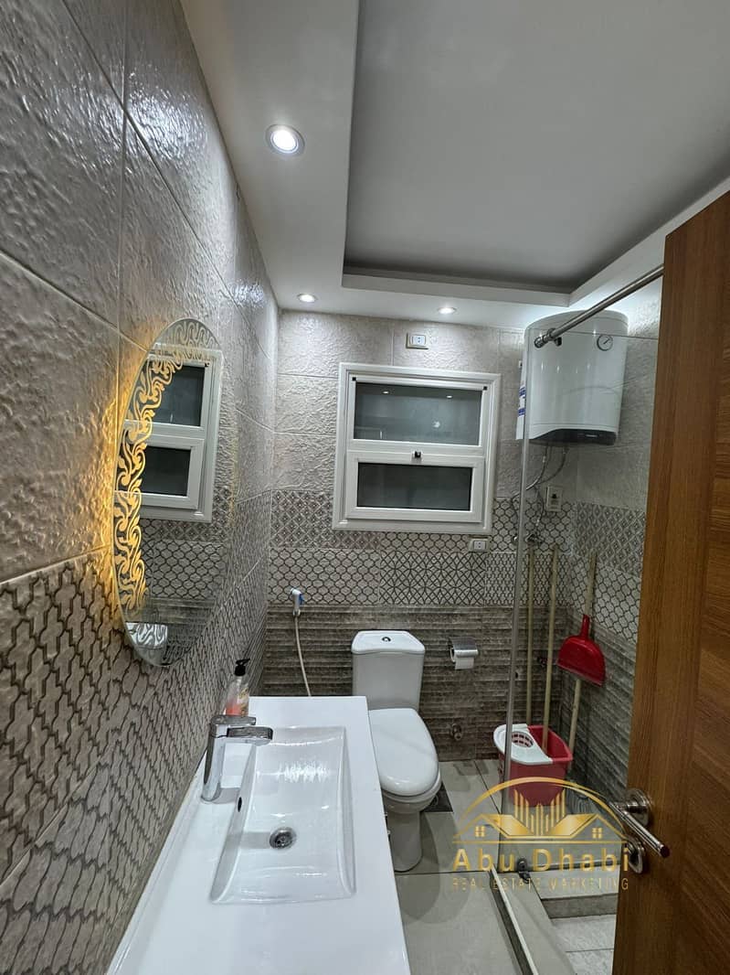 15 c9de5083-a1fe-4eb7-ba6d-1074fe6db311. jpg