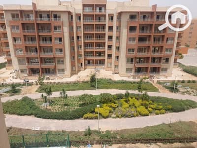 3 Bedroom Flat for Sale in Shorouk City, Cairo - 78c92b37-58a8-4ff7-b968-e9832ccffe53. jpg 3 Bedroom Flat for Sale in Shorouk City, Cairo - 78c92b37-58a8-4ff7-b968-e9832ccffe53. jpg