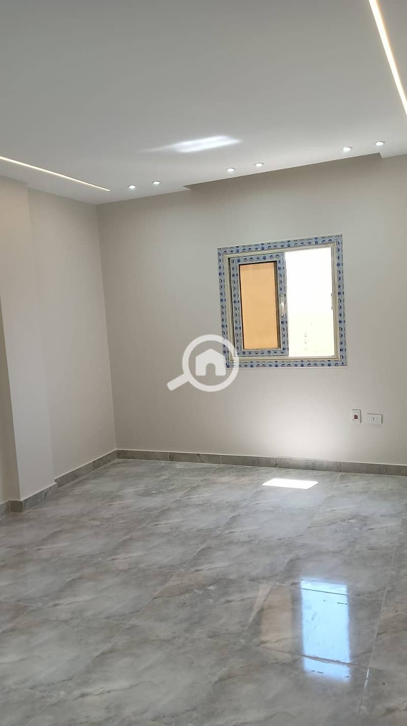 10 dc7dae31-bc95-418a-bcd2-aedcd130. jpg