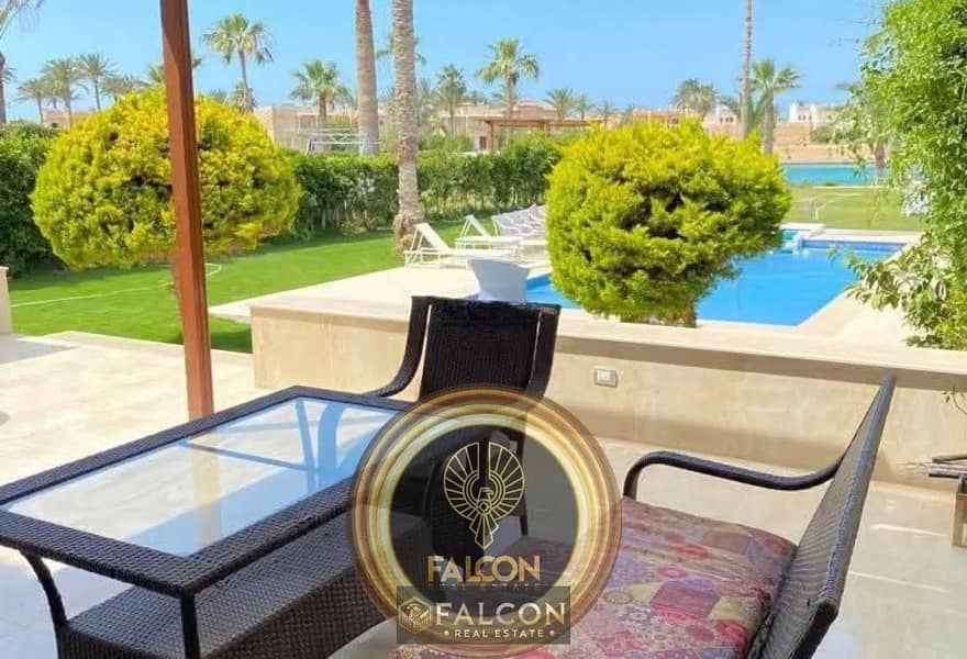 3 8481640-1473fo. jpg