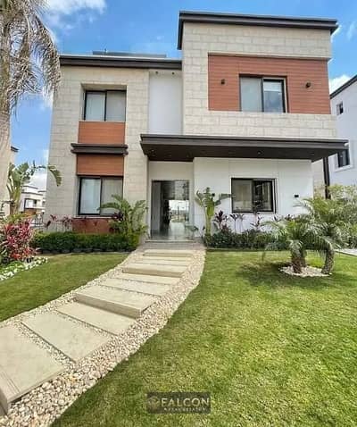 4 Bedroom Villa for Sale in New Cairo, Cairo - 54770f62-9f9c-4729-a7b2-166e496954ce. jpg 4 Bedroom Villa for Sale in New Cairo, Cairo - 54770f62-9f9c-4729-a7b2-166e496954ce. jpg