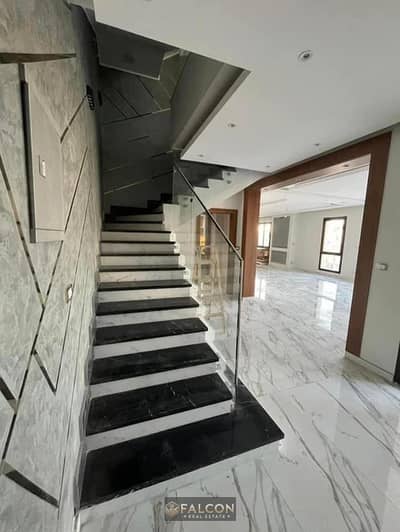 4 Bedroom Duplex for Sale in Sheraton, Cairo - 480262309_122192107574170009_1374665576645740413_n. jpg