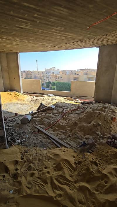 3 Bedroom Roof for Sale in New Cairo, Cairo - شقة روف بانوراما فيلات النرجس ٢ امام مدرسة كابيتال