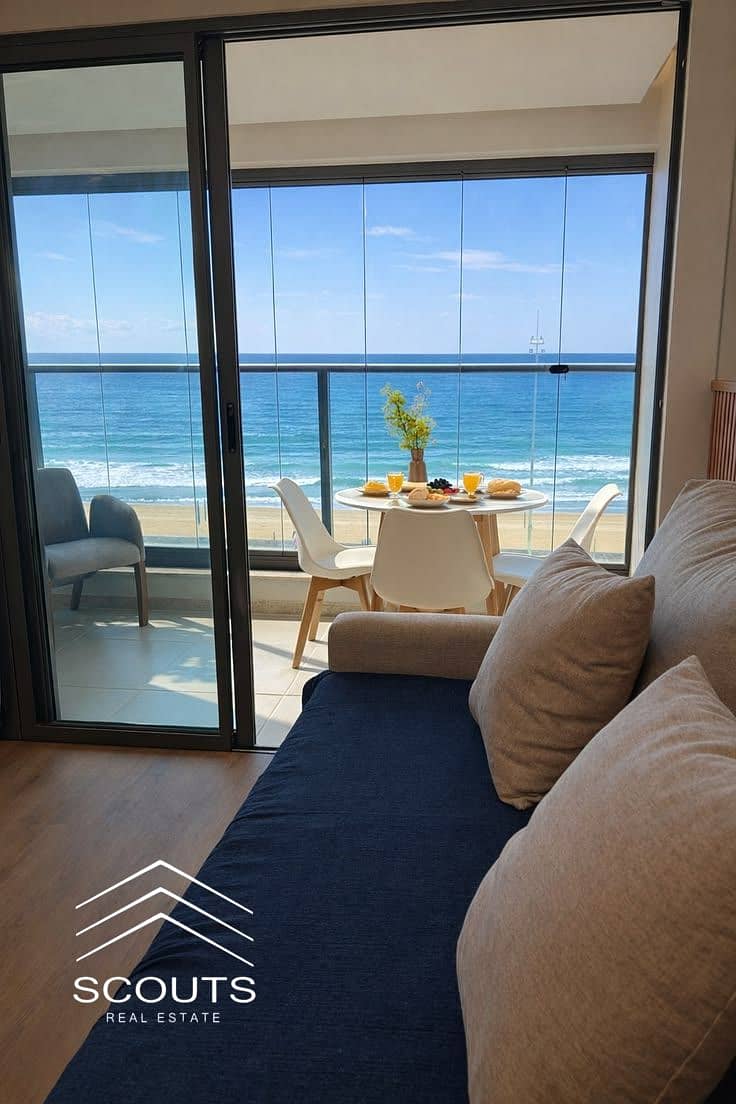 2 Entire studio with SEA VIEW, high standard, up to 6 installments. jpg