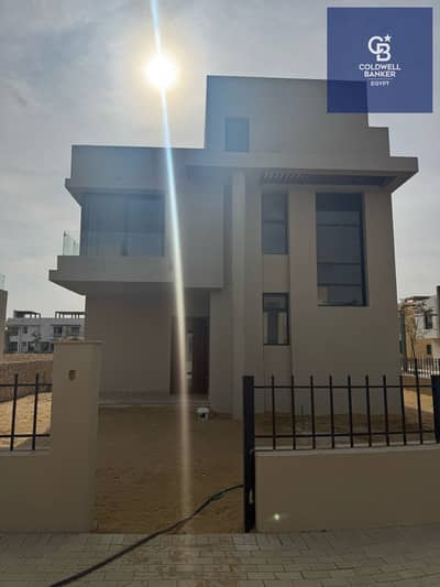 3 Bedroom Villa for Sale in 6th of October, Giza - IMG-20250504-WA0081. jpg 3 Bedroom Villa for Sale in 6th of October, Giza - IMG-20250504-WA0081. jpg