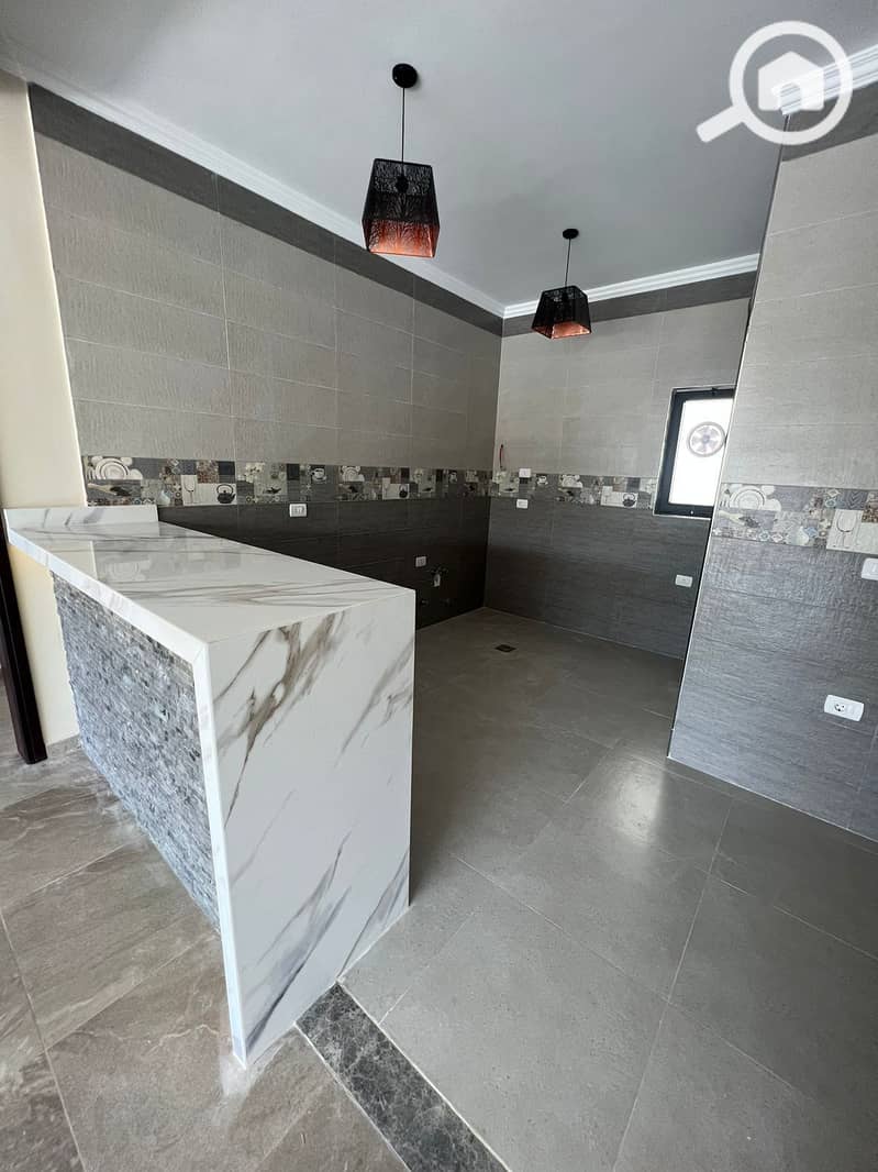 6 50dd6cc4-1ce3-453f-9e78-b34761dbaf67. jpg