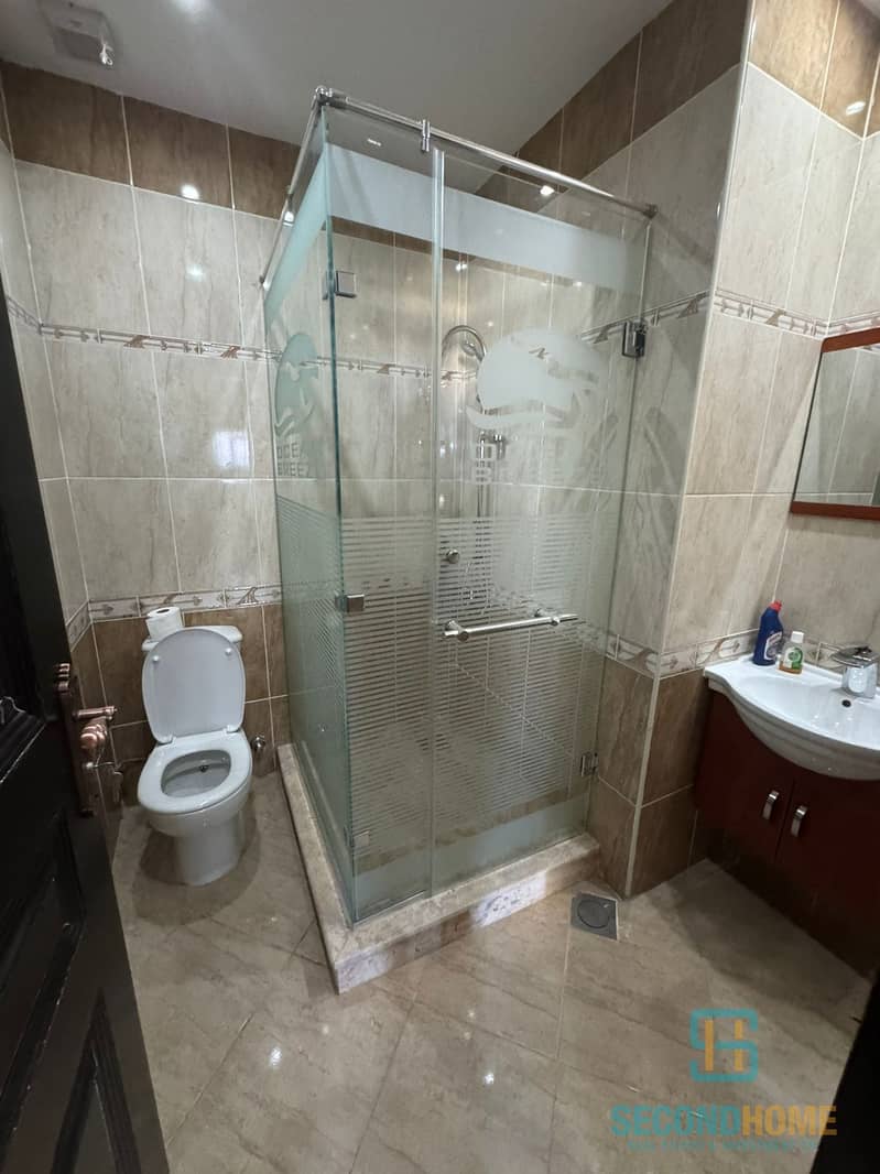 7 c8aaf90c-b671-4376-abff-c7b1b98903d4. jpg
