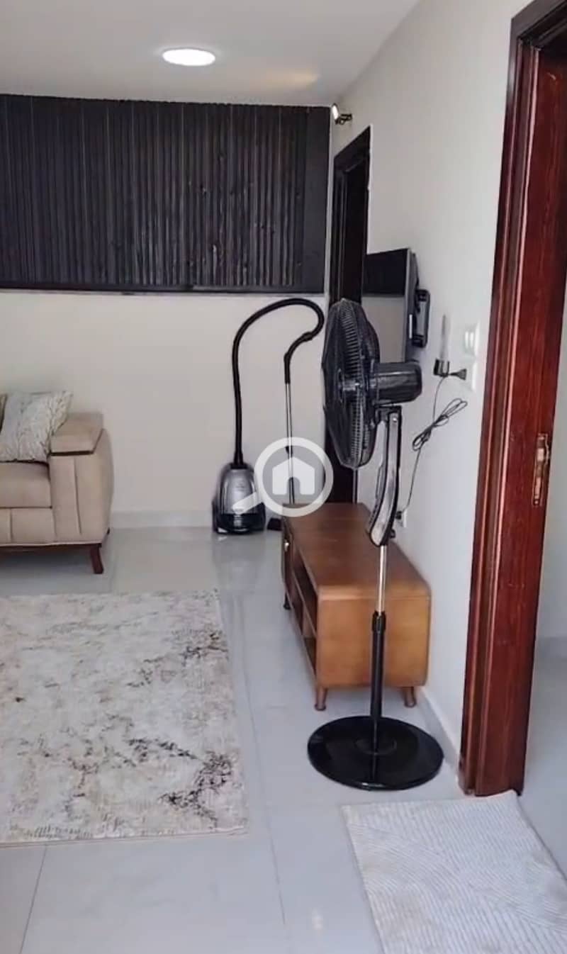 4 1000142373. jpg