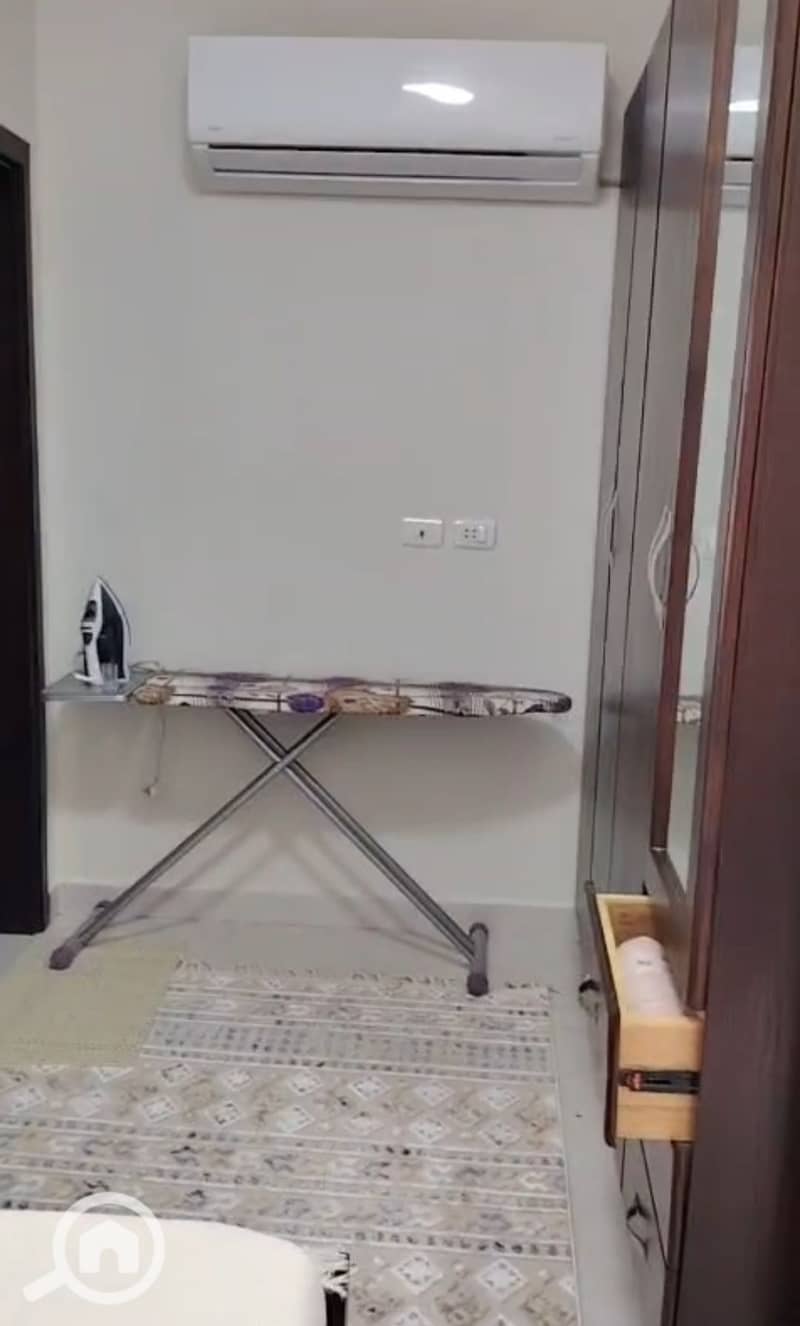 8 1000142385. jpg