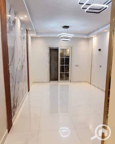 3 Bedroom Flat for Sale in Mokattam, Cairo - ad8c488a-fa5c-4858-9dcd-76f28c709591. jpg 3 Bedroom Flat for Sale in Mokattam, Cairo - ad8c488a-fa5c-4858-9dcd-76f28c709591. jpg
