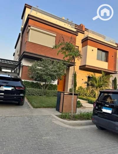 3 Bedroom Villa for Sale in New Cairo, Cairo - 44edaa35-948d-49b4-9f9c-dc09796d1d41. jpg 3 Bedroom Villa for Sale in New Cairo, Cairo - 44edaa35-948d-49b4-9f9c-dc09796d1d41. jpg