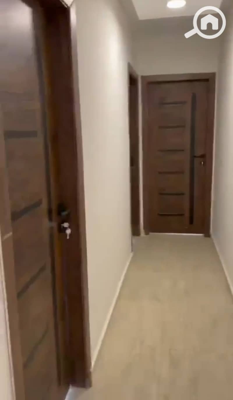 2 1000465779. jpg