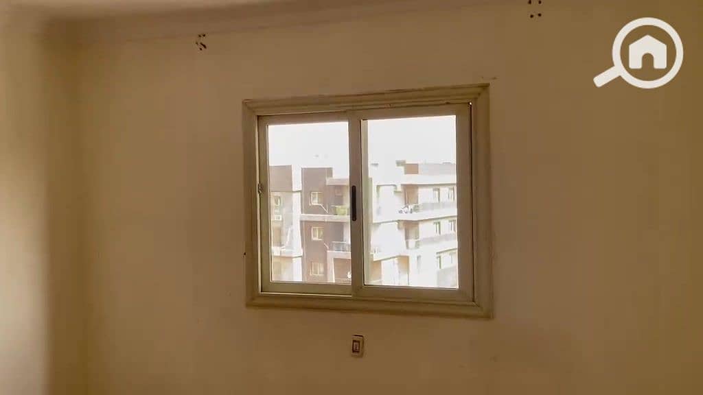 13 WhatsApp Video 2026-04-18 at 2.46. 10 PM_000177. jpg